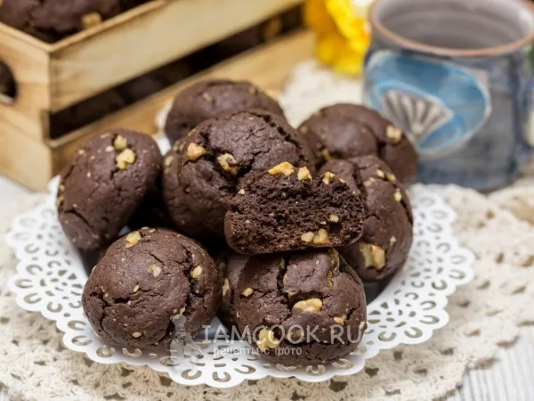 Фото блюда: Шоколадное печенье с орехами