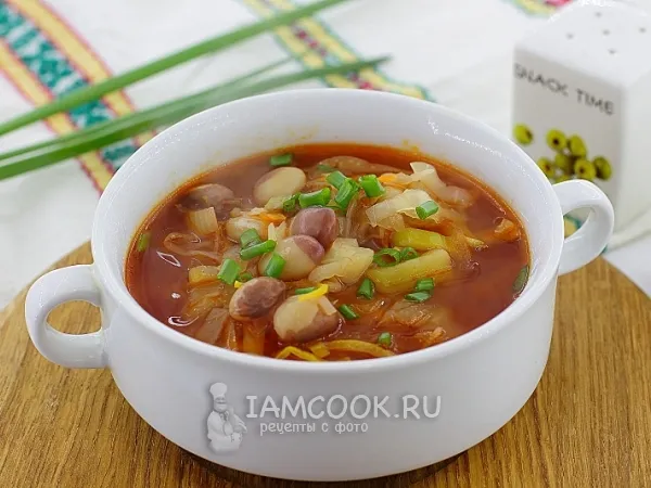 Фото готового блюда: Красный борщ (постный)