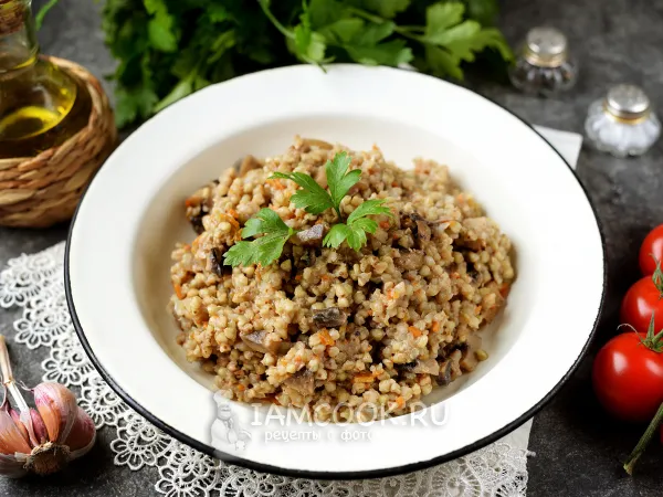 Фото блюда: Зеленая гречка с грибами