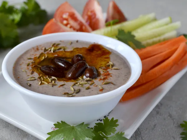 Фото готового блюда: Хумус из красной фасоли