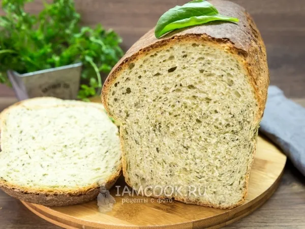 Фото готового блюда: Шпинатный хлеб с цельнозерновой мукой в духовке
