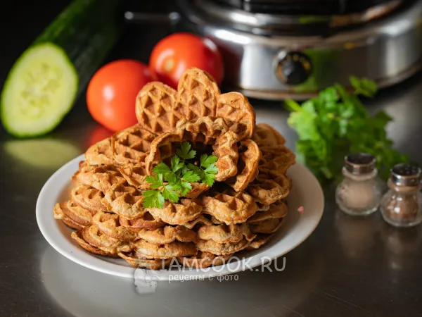 Фото готового блюда: Вафли из печени в вафельнице