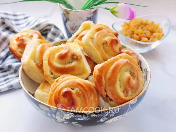Фото блюда: Французские булочки с изюмом