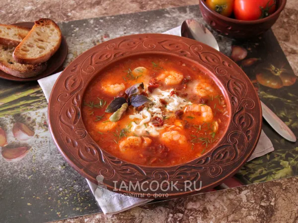 Фото блюда: Томатный суп с креветками и страчателлой