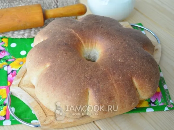 Фото готового блюда: Калач из цельнозерновой муки на кефире