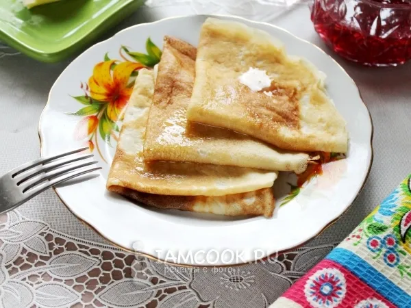 Фото готового блюда: Блины на простокваше со сливочным маслом