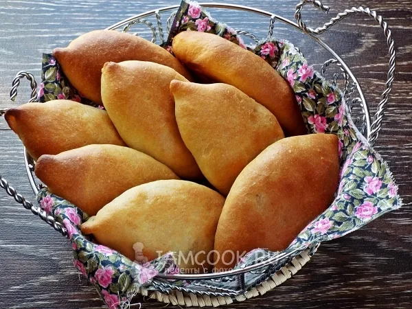 Фото готового блюда: Пирожки с капустой и яйцом