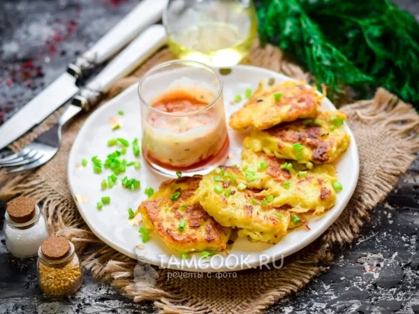 Фото готового блюда: Картофельные драники с индейкой