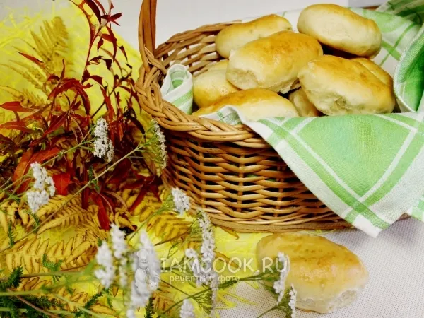 Фото готового блюда: Пирожки с капустой и мясом в духовке