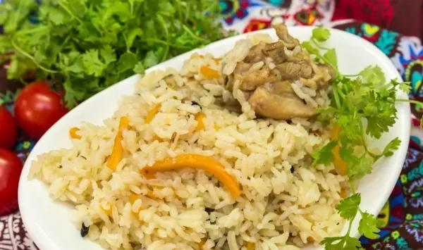 Фото блюда: Плов из курицы в казане