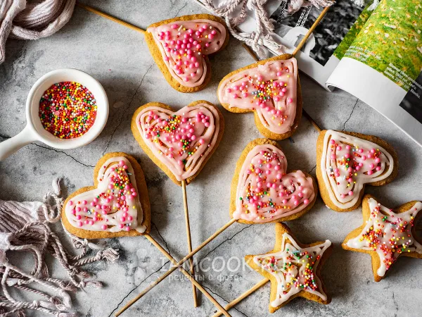 Фото готового блюда: Имбирные пряники на палочке