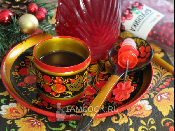 Фото блюда: Брусничный ликер в домашних условиях