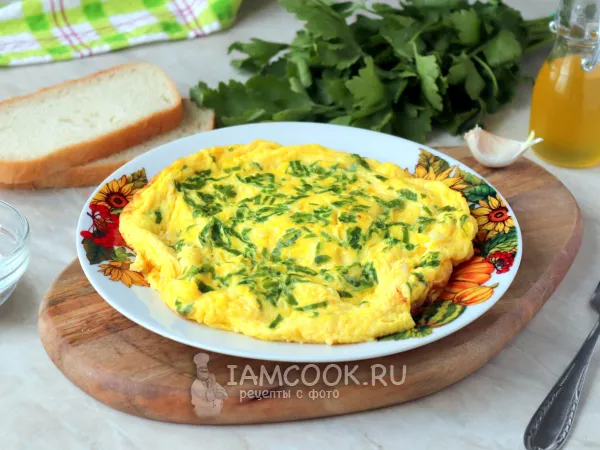 Фото готового блюда: Омлет с чесноком