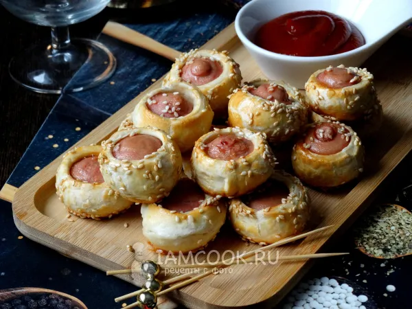 Фото готового блюда: Мини-сосиски в тесте
