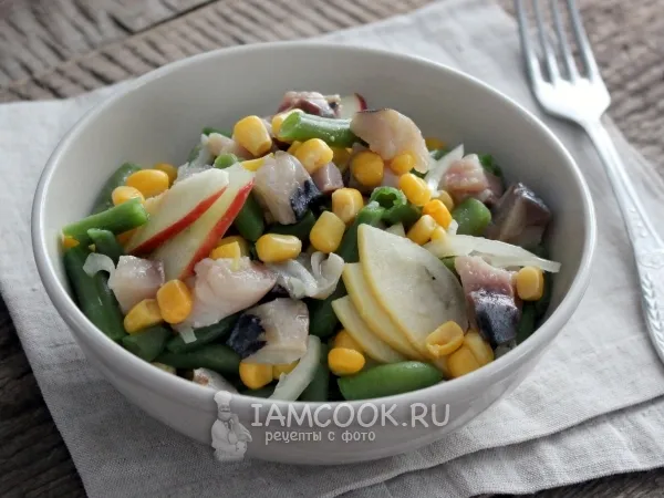 Фото блюда: Салат из соленой скумбрии