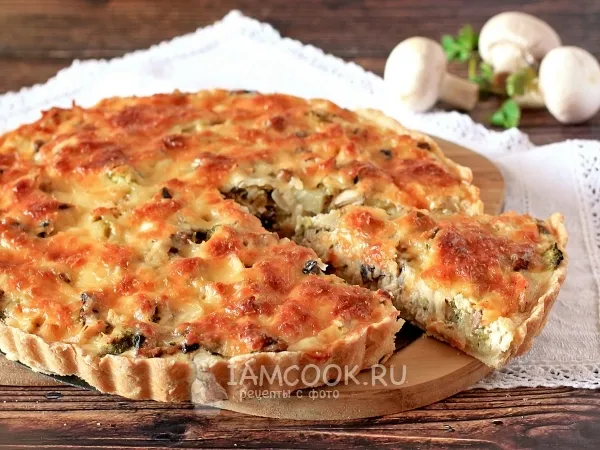 Фото готового блюда: Лоранский пирог с курицей и брокколи