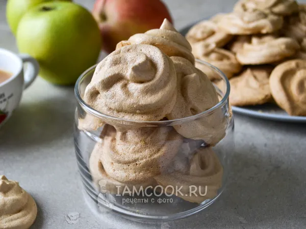 Фото готового блюда: Яблочное безе