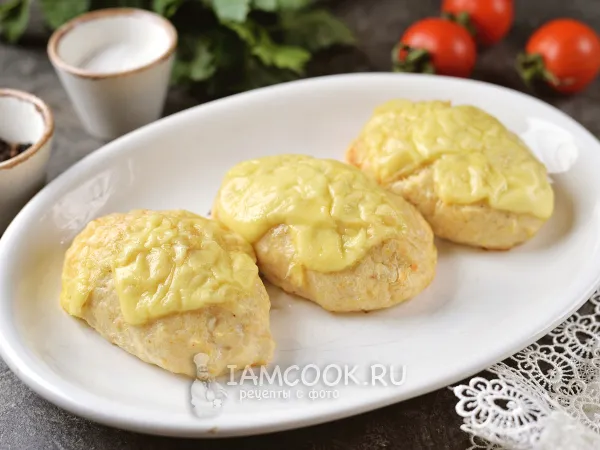 Фото блюда: Куриные котлеты с манкой и сметаной в духовке