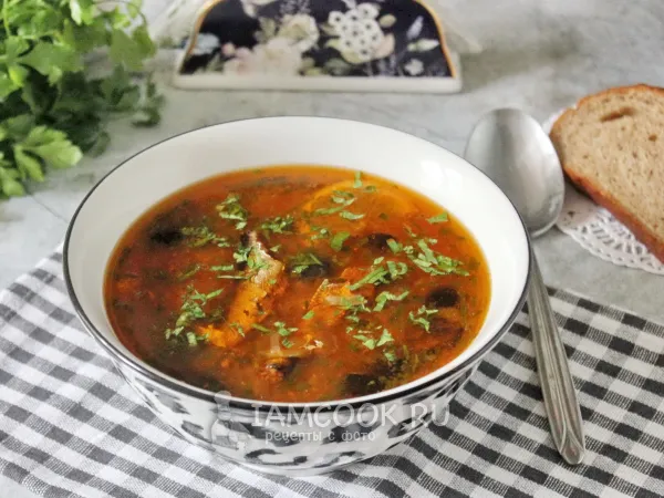 Фото блюда: Рыбная солянка из консервов