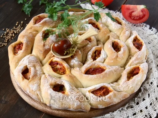 Фото готового блюда: Закусочный пирог «Лодочки»