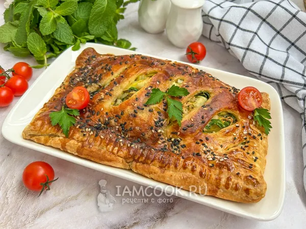 Фото блюда: Пирог с треской из слоеного теста