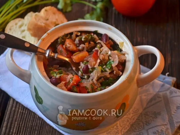 Фото блюда: Горячее лобио в горшочке