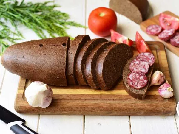 Фото готового блюда: Заварной ржаной хлеб на закваске