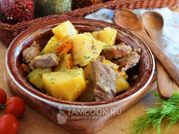 Фото блюда: Тушеная картошка с мясом в скороварке
