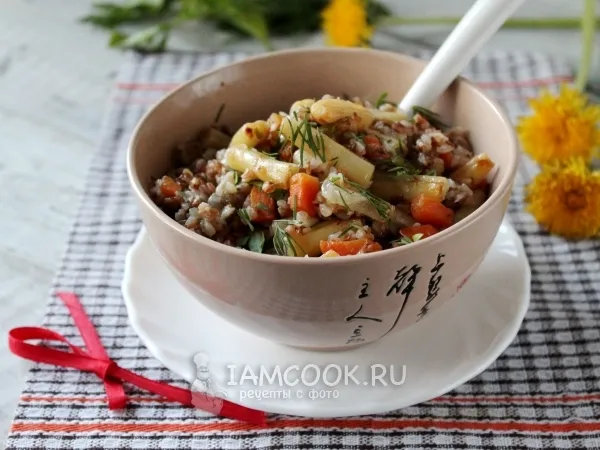 Фото готового блюда: Гречка со стручковой фасолью
