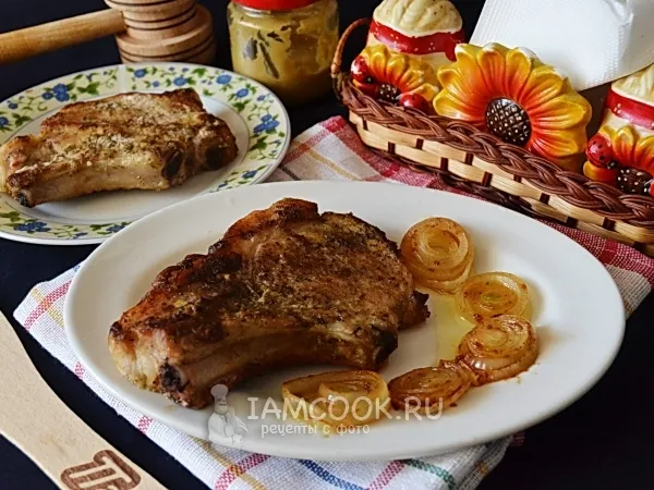 Фото готового блюда: Котлета свиная на кости