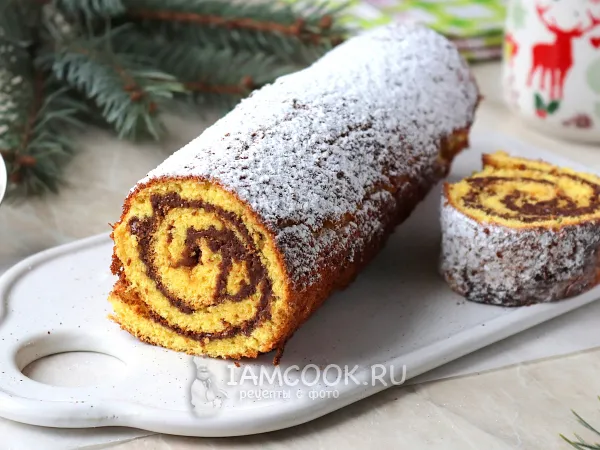 Фото готового блюда: Рулет с нутеллой (бисквитный)