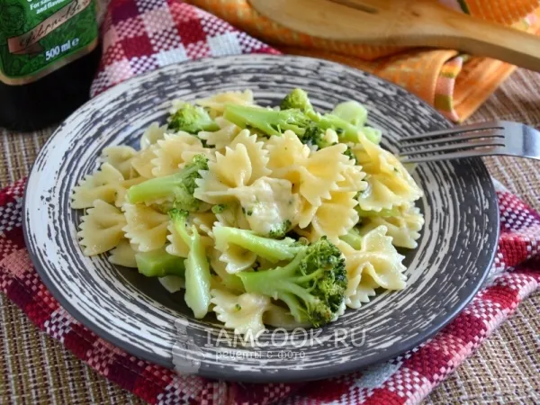 Фото блюда: Фарфалле с сыром и брокколи