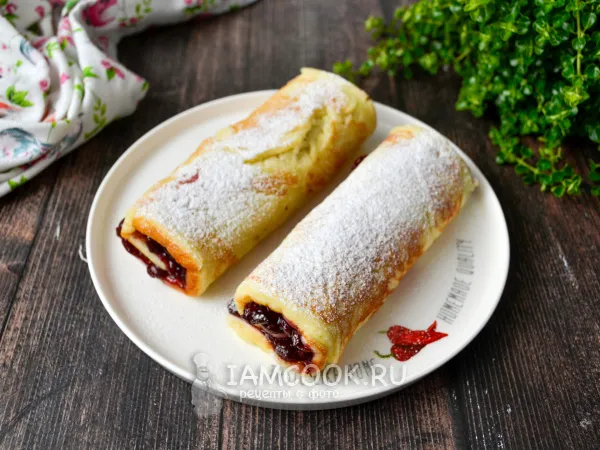 Фото блюда: Творожный рулет на сковороде