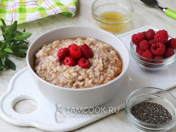 Фото блюда: Овсяная каша с малиной