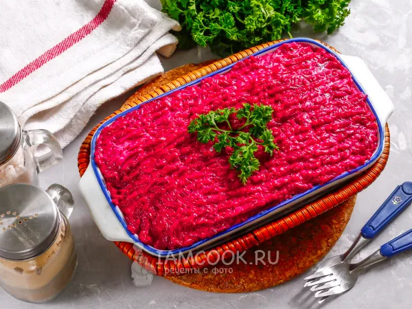 Фото готового блюда: Салат «Салака под шубой»