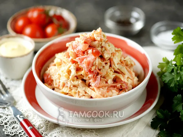 Фото готового блюда: Салат «Обжорка» с яичными блинчиками