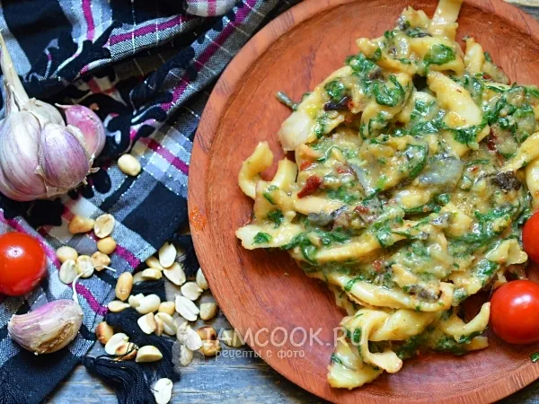 Фото готового блюда: Африканский соус со шпинатом с рыбой