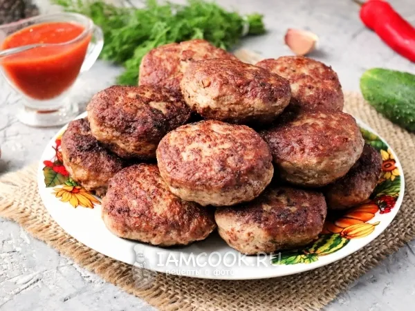 Фото готового блюда: Котлеты из гуся