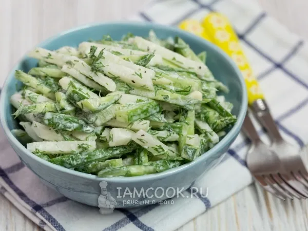 Фото блюда: Салат из кольраби с огурцом