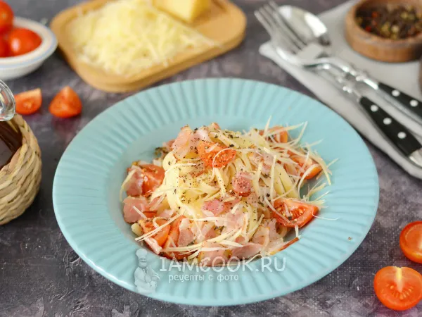 Фото блюда: Паста с помидорами черри и беконом