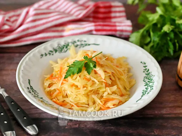 Фото готового блюда: Тушеная капуста с уксусом