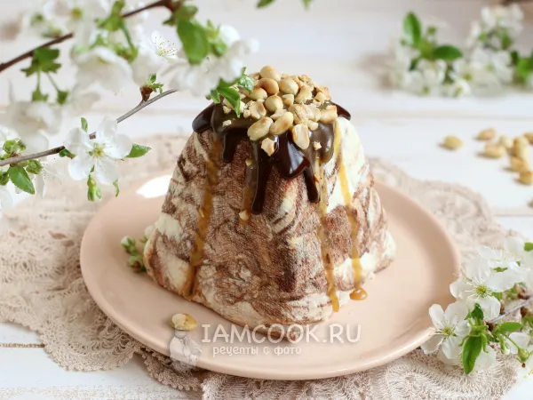 Фото готового блюда: Творожная пасха «Сникерс»