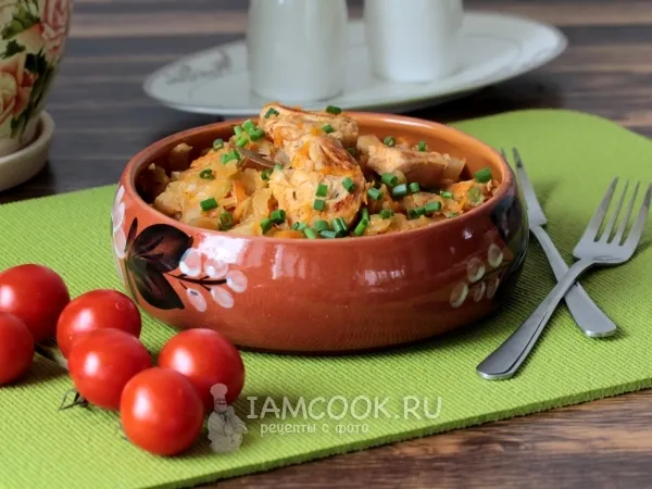 Фото блюда: Тушеная капуста с мясом в мультиварке