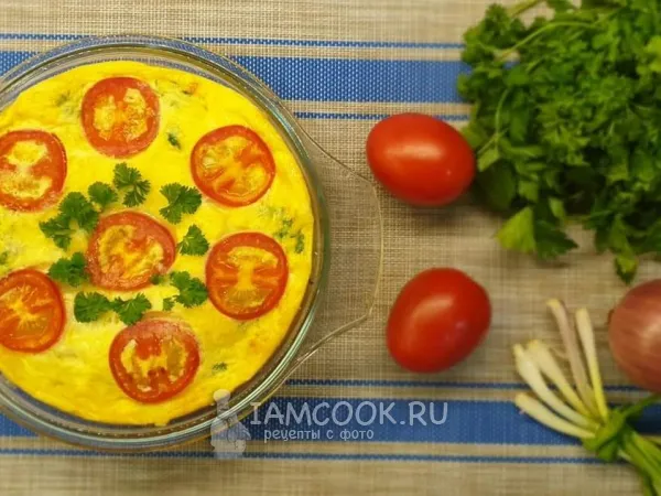 Фото готового блюда: Фриттата с кабачком и помидором
