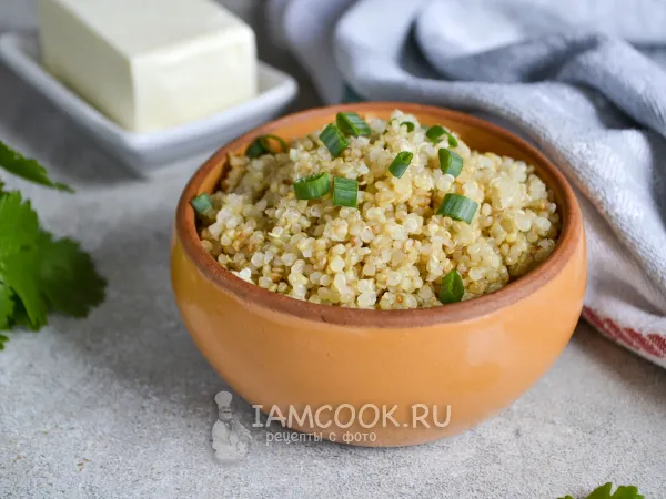 Фото готового блюда: Как сварить рассыпчатую киноа на гарнир?