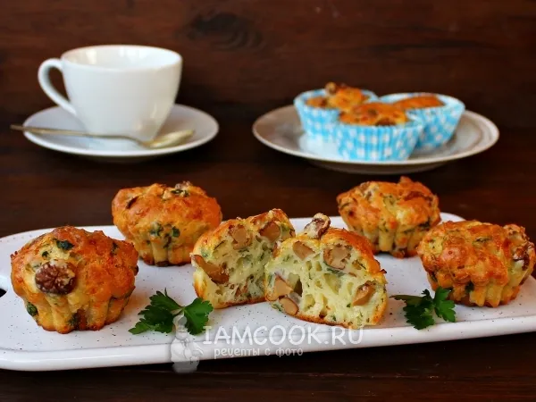 Фото блюда: Закусочные маффины с лисичками