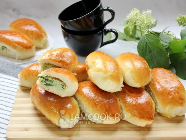 Фото готового блюда: Пирожки со шпинатом и яйцами