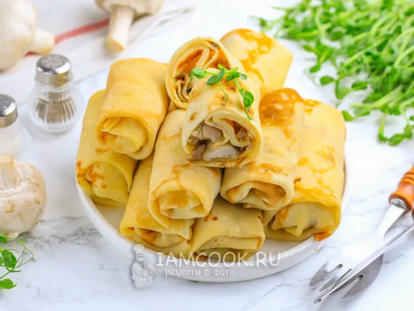 Фото готового блюда: Блины с курицей и грибами