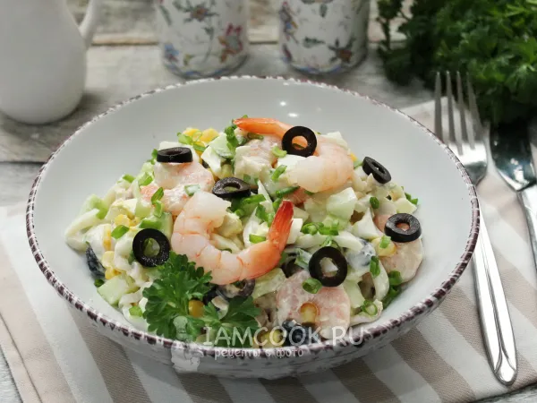 Фото блюда: Салат «Морское дно» с кальмарами и креветками