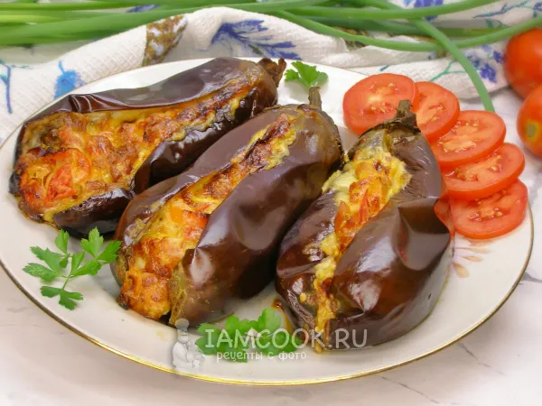 Фото блюда: Битые баклажаны с сыром и помидорами